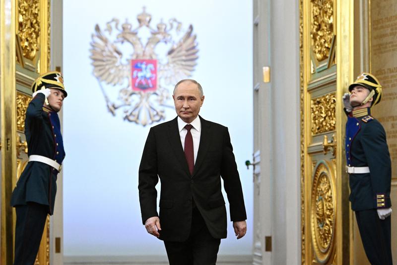 Putin anunță că 700.000 de militari ruși luptă în Ucraina