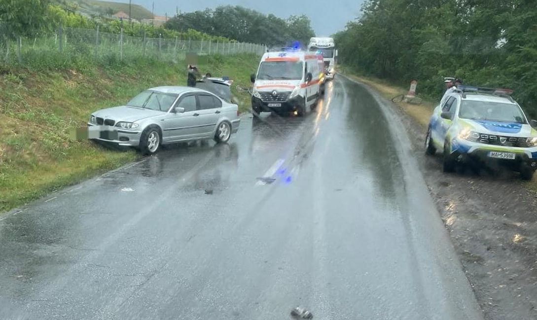Biciclist mort în urma unui grav accident rutier, în Alba. Bărbat rănit, transportat la spital.