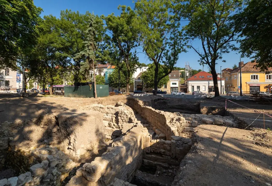 Lucrările la parcul I.L. Caragiale avansează rapid. Strada George Barițiu, finalizată în timp record.