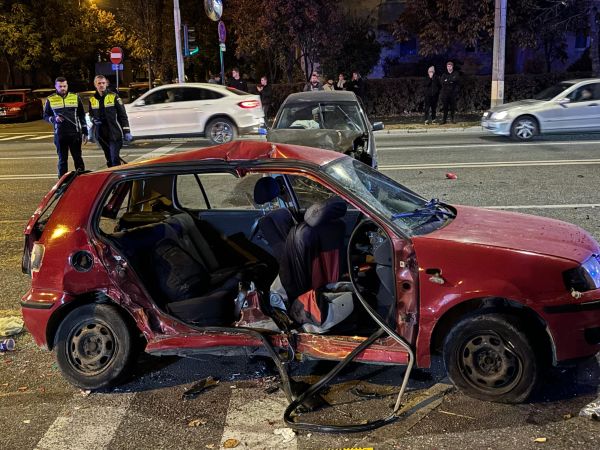 Accident mortal pe un Bulevardul Nicolae Titulescu. O femeie a murit, iar un bărbat este intubat. FOTO