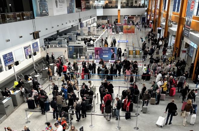 Aeroportul Cluj, 17,7% din traficul de pasageri din România în primele nouă luni din 2024