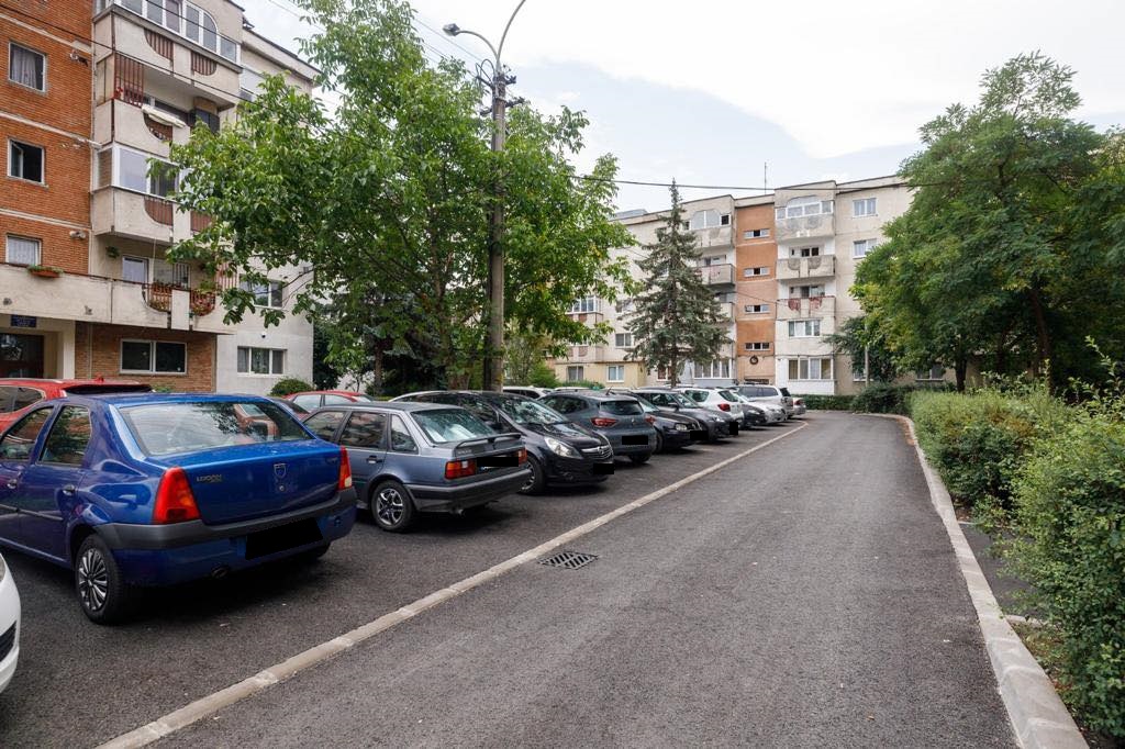 Regulament nou pentru închirierea locurilor de parcare din Cluj-Napoca. Primăria vrea să elimine cozile de la început de an pentru abonamentele de parcare prin eficientizarea procedurilor.