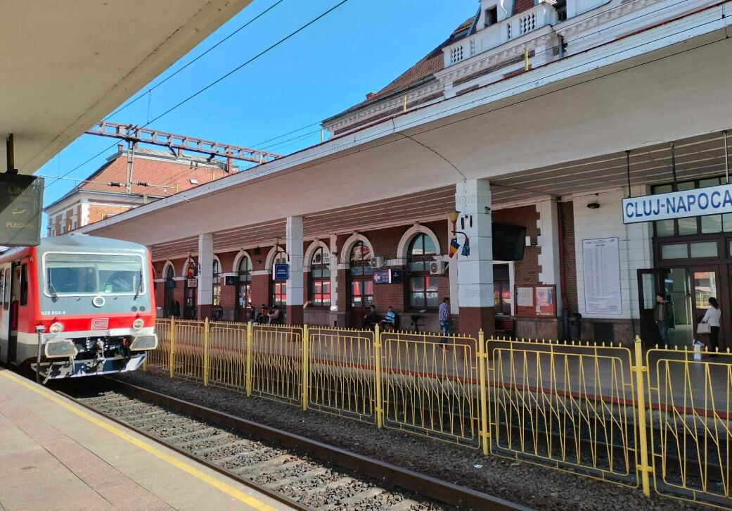 Bilete de tren mai scumpe începând de astăzi, 15 decembrie. Cât costă o călătorie în vagoanele cușetă?