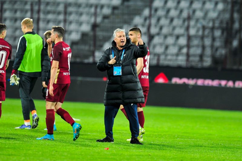 CFR Cluj, remiză în meciul contra Unirea Slobozia. Petrescu, nervos  în timpul meciului.