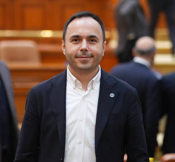 Vaccinarea anti-HPV va fi gratuită până la 26 de ani. Legea a fost promulgată. Ovidiu Cîmpean: „Este un moment istoric pentru România”