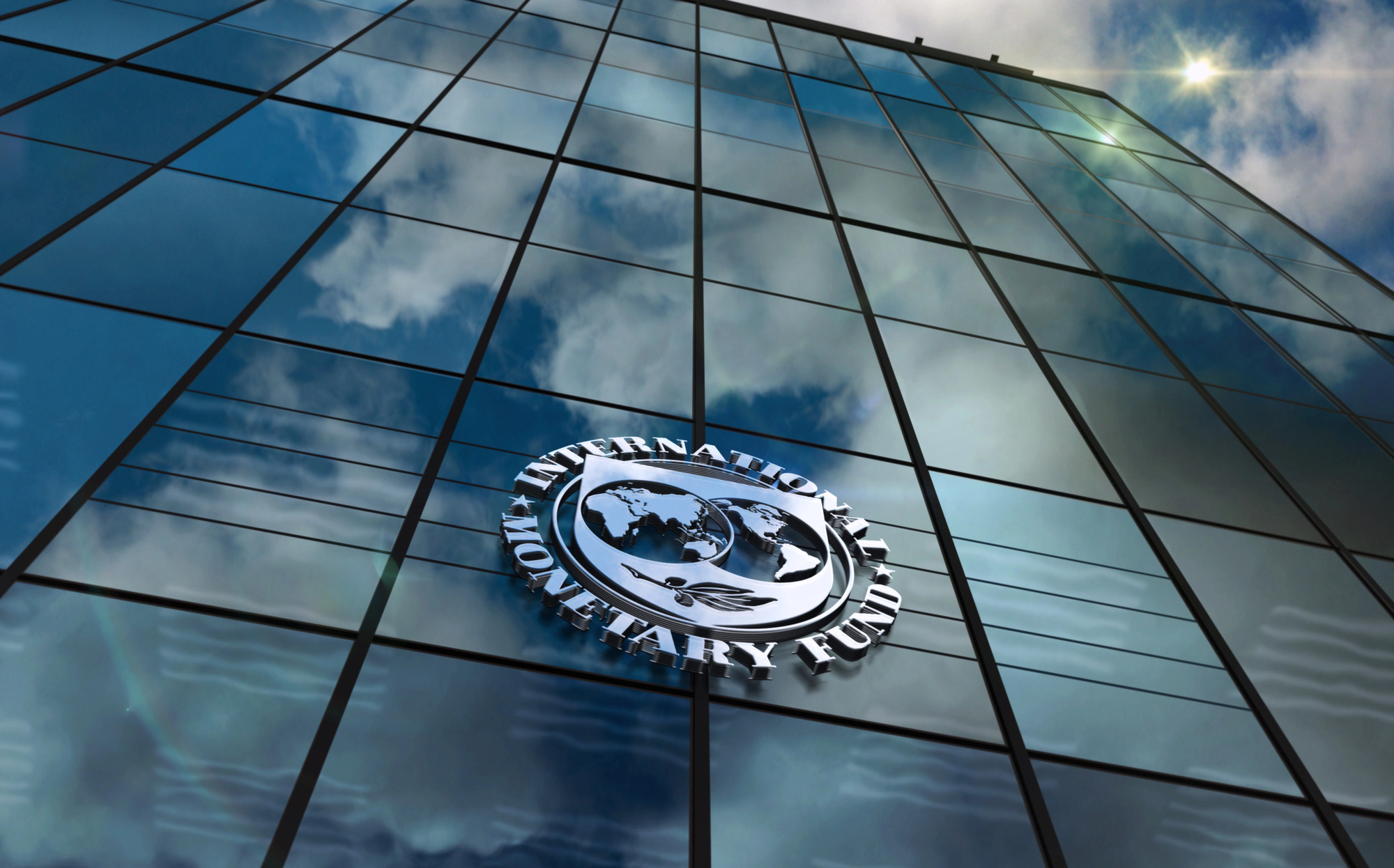 FMI propune un pachet fiscal care ar aduce 1,2% din PIB la buget. LISTA MĂSURILOR