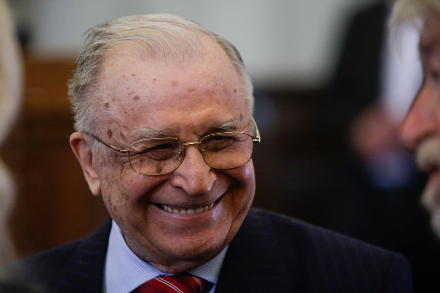 Ion Iliescu, internat la Terapie Intensivă, la Spitalul SRI