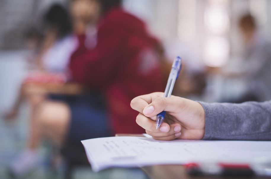 Bacalaureat 2025. Elev din Cluj, exclus de la examen pentru tentativă de fraudă.