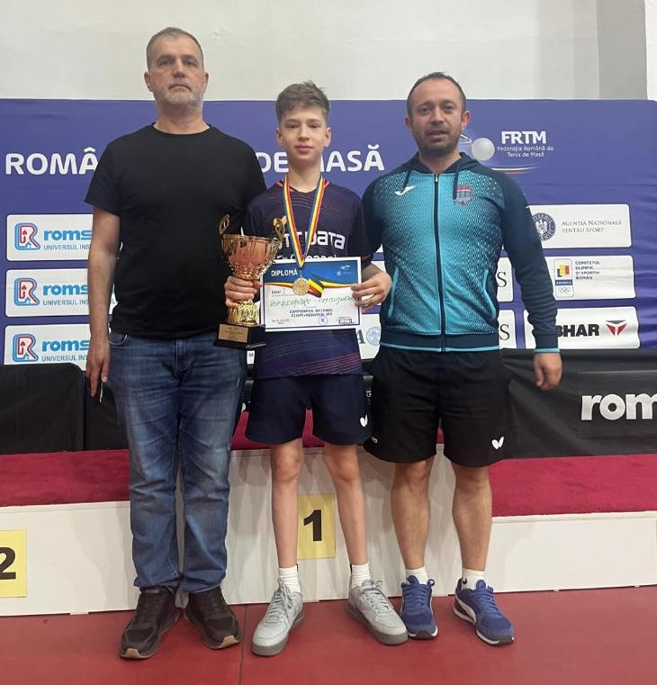 Copilul minune al tenisului de masă. Alex, băiatul din Cluj care la 13 ani a cucerit România și visează lumea!