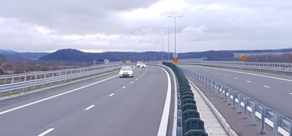 Atenție, șoferi! Vor fi restricții de circulație pe A3 între Gilău și Turda. Se fac lucrări.