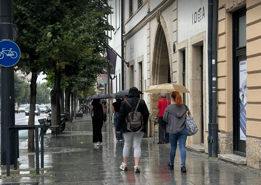 Ploile și vremea mohorâtă continuă la Cluj