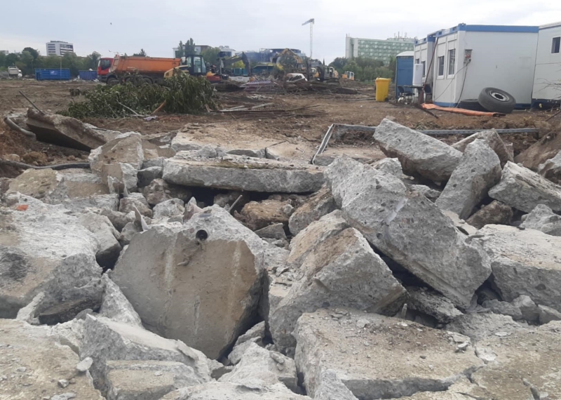 N-a rămas nimic din bătrânul „Dan Păltinișanu”. E așteptat cel nou. FOTO și VIDEO