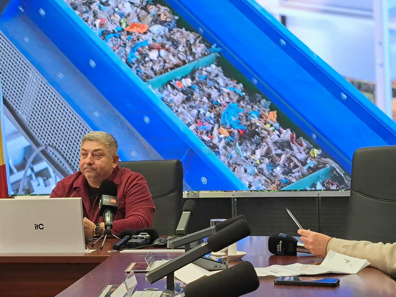 Cluj, soluția României. Dezintegrarea moleculară, proiect național? Tișe: „România e țara lui «nu se poate», am demonstrat că se poate”.