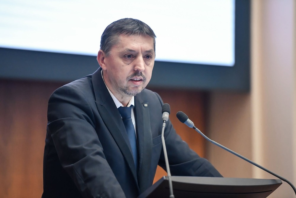 Daniel David: „Fără educație devenim o civilizație eșuată sub obscurantism, iar fără  cercetare ajungem o colonie tehnologică”