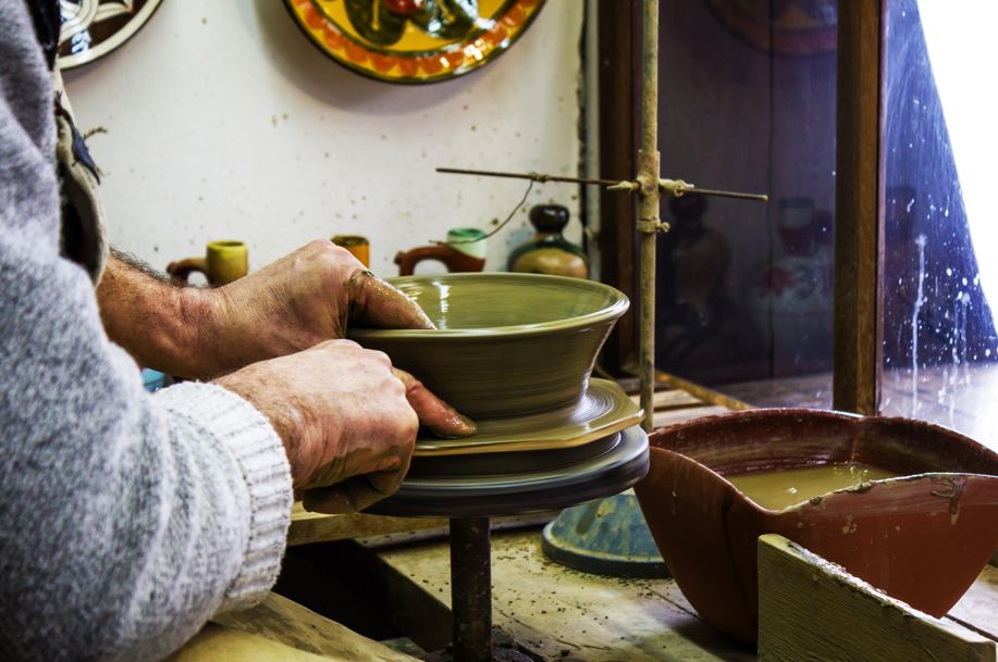 Păstrătorii tradiției din moși-strămoși: Clujul, un spațiu al talentelor vii