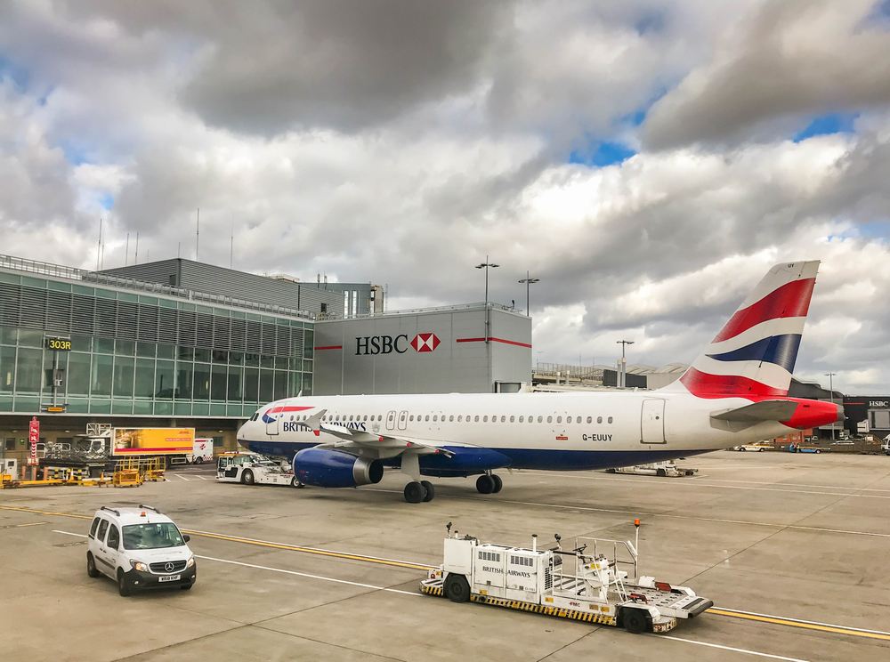 Încăierare la Aeroportul Heathrow din Londra. Mai muți oameni au fost atacați cu spray lacrimogen