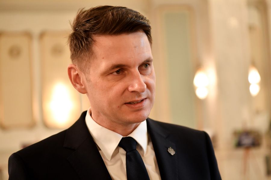 Abrudean: „Scorul candidatei susţinute de AUR la Capitală, un semnal de alarmă. Mi-aş dori o coaliţie mai eficientizată”