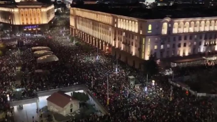 În România…când?! Guvernul Bulgariei a demisionat, pe fondul protestelor masive împotriva corupției și a austerității